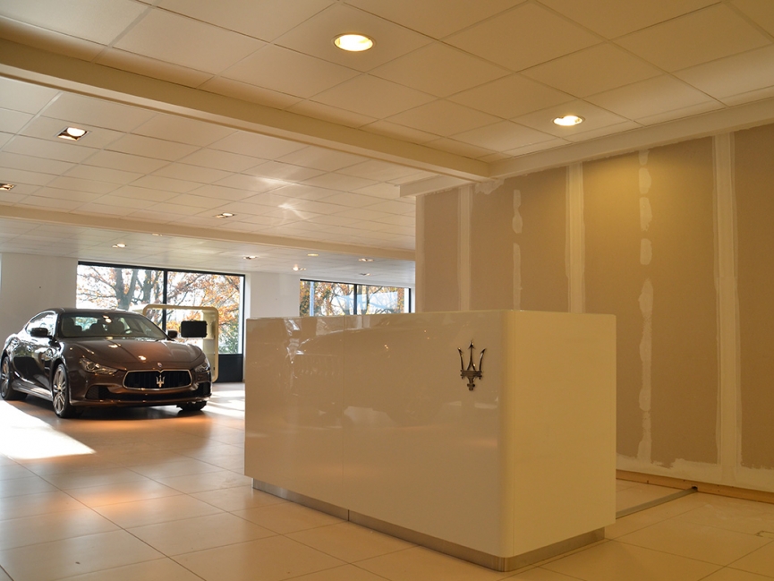 Maserati Eindhoven, Verbouwing bestaande showroom
