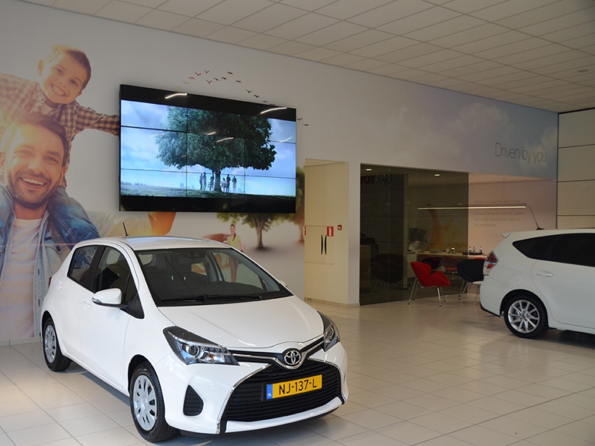 Toyota Eindhoven, Verbouwing bestaande showroom